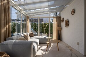 Smart TV - Holiday Home in Zeeland near Sophia Beach (Kamperland)