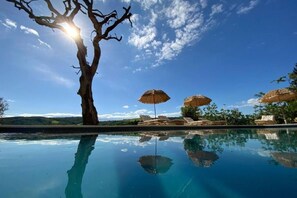 Pool - Monte Pino - Bellucci Luxury Relax Studio (Marche)