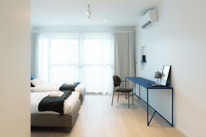3 chambres, fer et planche à repasser, Wi-Fi, draps fournis