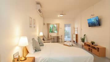 Studio Suite | Free WiFi