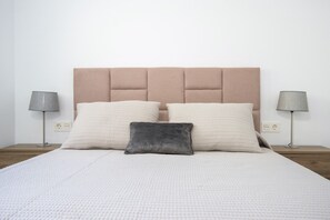 1 室のベッドルーム、アイロン / アイロン台、WiFi (無料)、ベッドシーツ