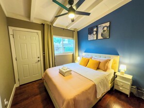 3 Schlafzimmer, Schreibtisch, Bügeleisen/Bügelbrett, WLAN