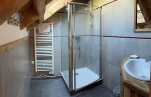Shower, hair dryer, towels - Au Vialaou - Chez Marcelle (Névache)