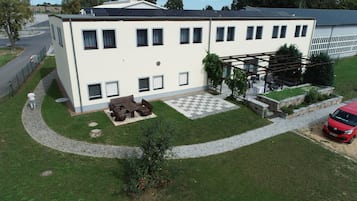 Esterni