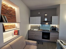 Appartamento Comfort, patio | Ferro/asse da stiro, Wi-Fi gratuito