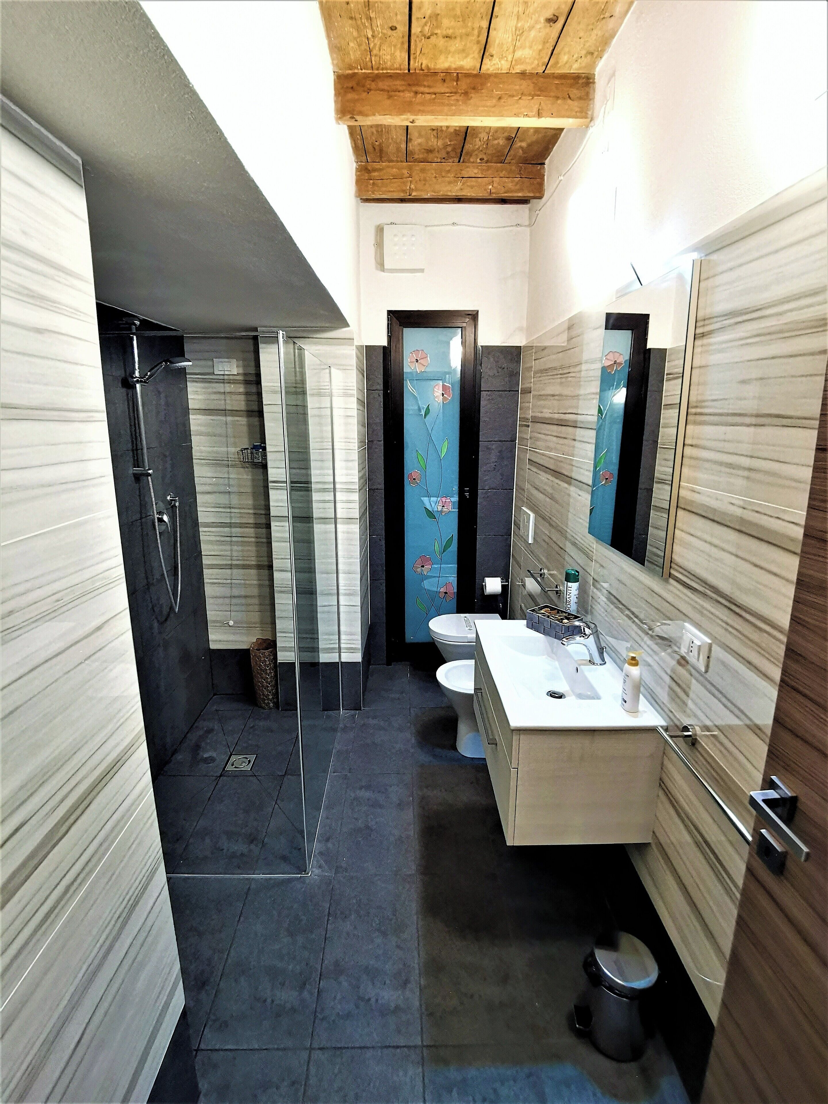 Comfort-huoneisto, patio | Kylpyhuone