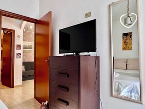 1 Schlafzimmer, Bügeleisen/Bügelbrett, Bettwäsche