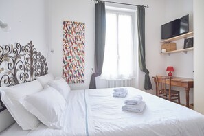 Apartment (1 Bedroom) | 1 bedroom, laptop workspace, iron/ironing board, bed sheets - Casa Nina (Albenga)
