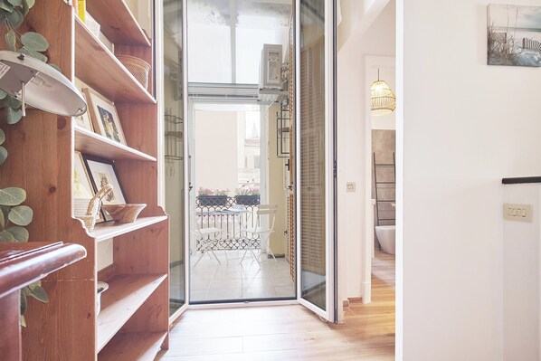 Appartement (1 Bedroom) | Balcon