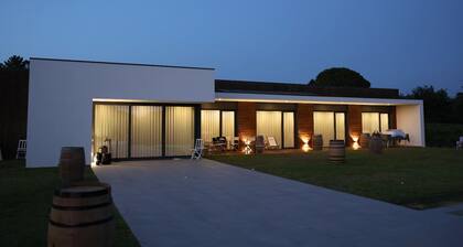 Lusus Wine House