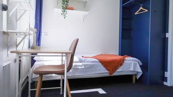 Standard Studio | Free WiFi