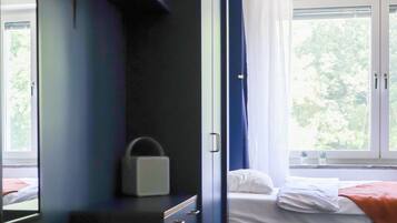 Standard Studio | Free WiFi