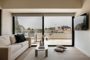 Superior Apartment, 1 Bedroom, City View | Living area