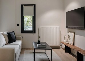 Apartment with Balcony, Ground Floor | Sengetøy i egyptisk bomull og sengetøy av topp kvalitet