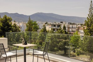 Superior Apartment, 1 Bedroom, City View, with Terrace | 露台/庭院