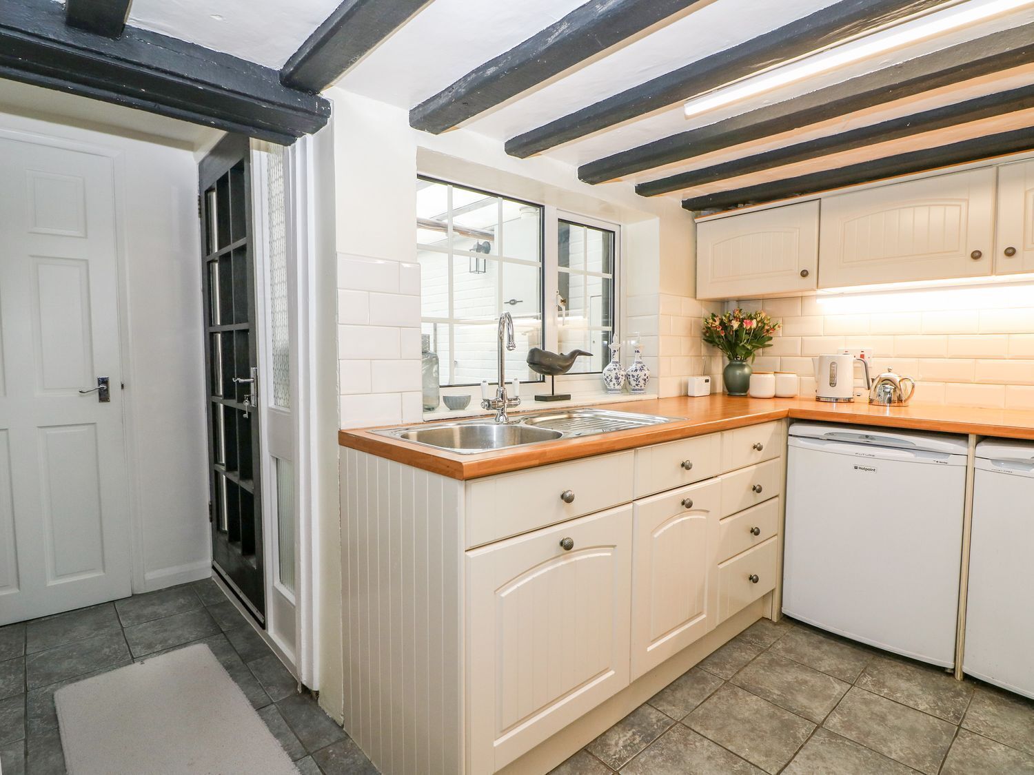 Kochgeschirr/Geschirr/Besteck