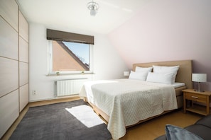 1 chambre, fer et planche à repasser, lit parapluie, Wi-Fi gratuit