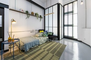 Bügeleisen/Bügelbrett, kostenloses WLAN