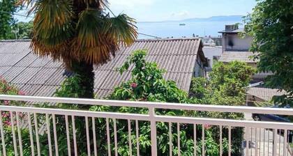 Luxury apartment Ivone with balcony