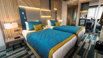 Standard Double Room Single Use, City View | In-room safe, desk, laptop workspace, soundproofing