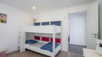 Apartment, 3 Bedrooms, Balcony, Garden View | 3 bedrooms