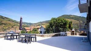 Apartment, 3 Bedrooms, Balcony, Garden View | Outdoor dining - Bdouro Accommodation (Armamar)