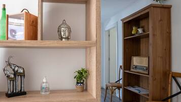 Departamento, 3 habitaciones, balcón, vista al jardín | Interior