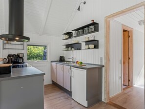 Fridge, oven, cookware/dishes/utensils