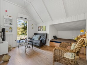 4 bedrooms, internet