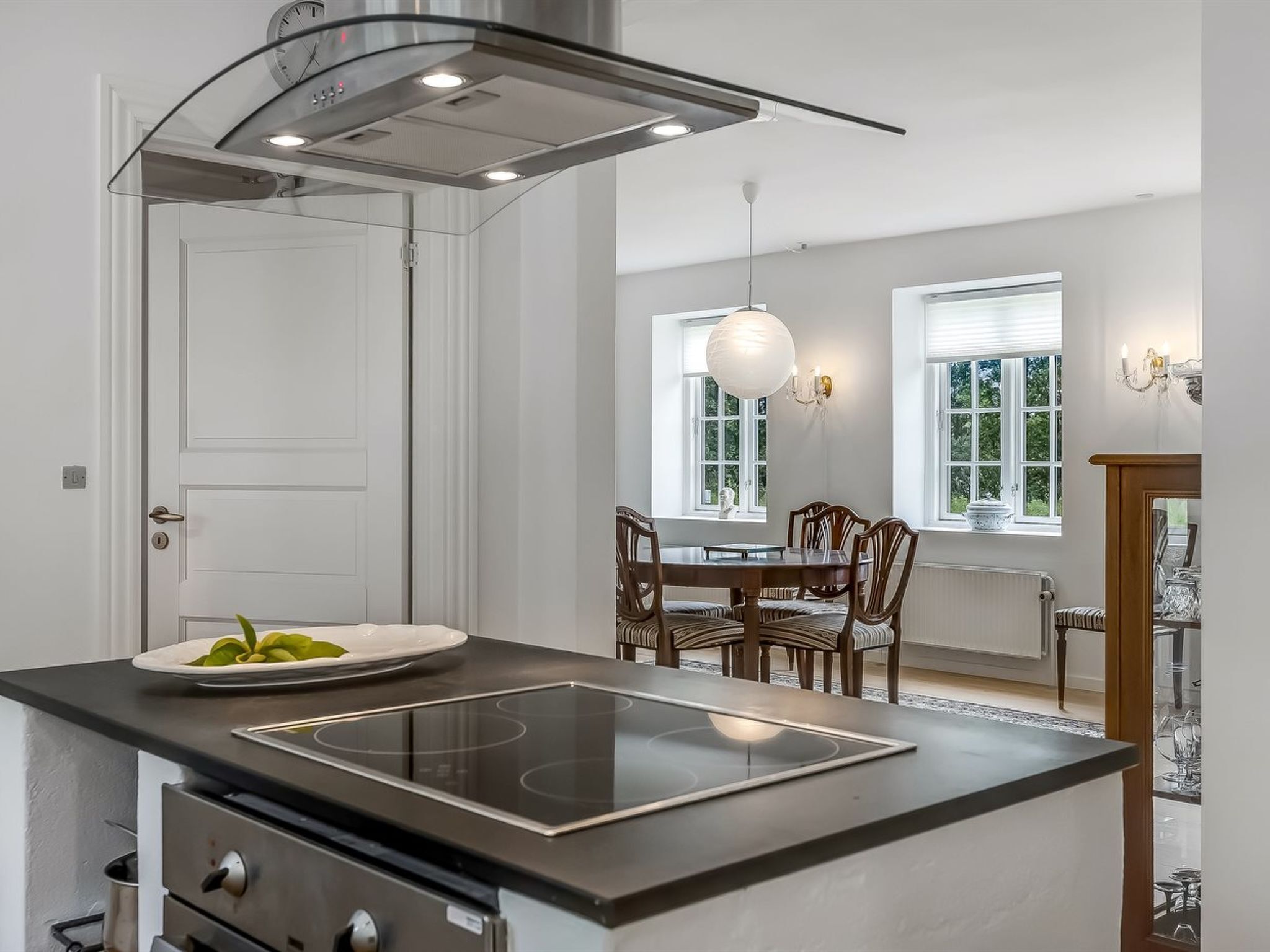 Réfrigérateur, lave-vaisselle