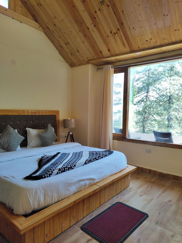 Family Room, Mountain View