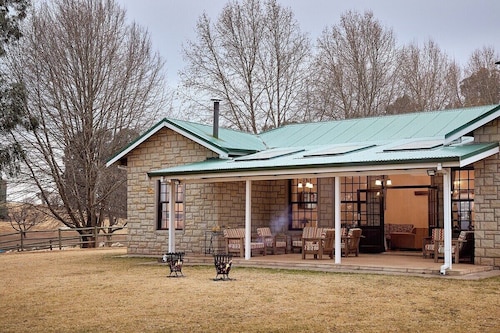 Family Escape | Pet-Friendly Mountain Stay