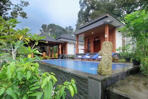 Garden view - Dhanya Villa Karangasem  (Karangasem)