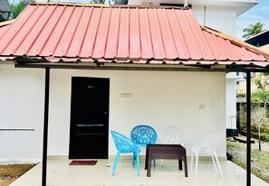 Executive AC Room Shared Kitchen | Balkon