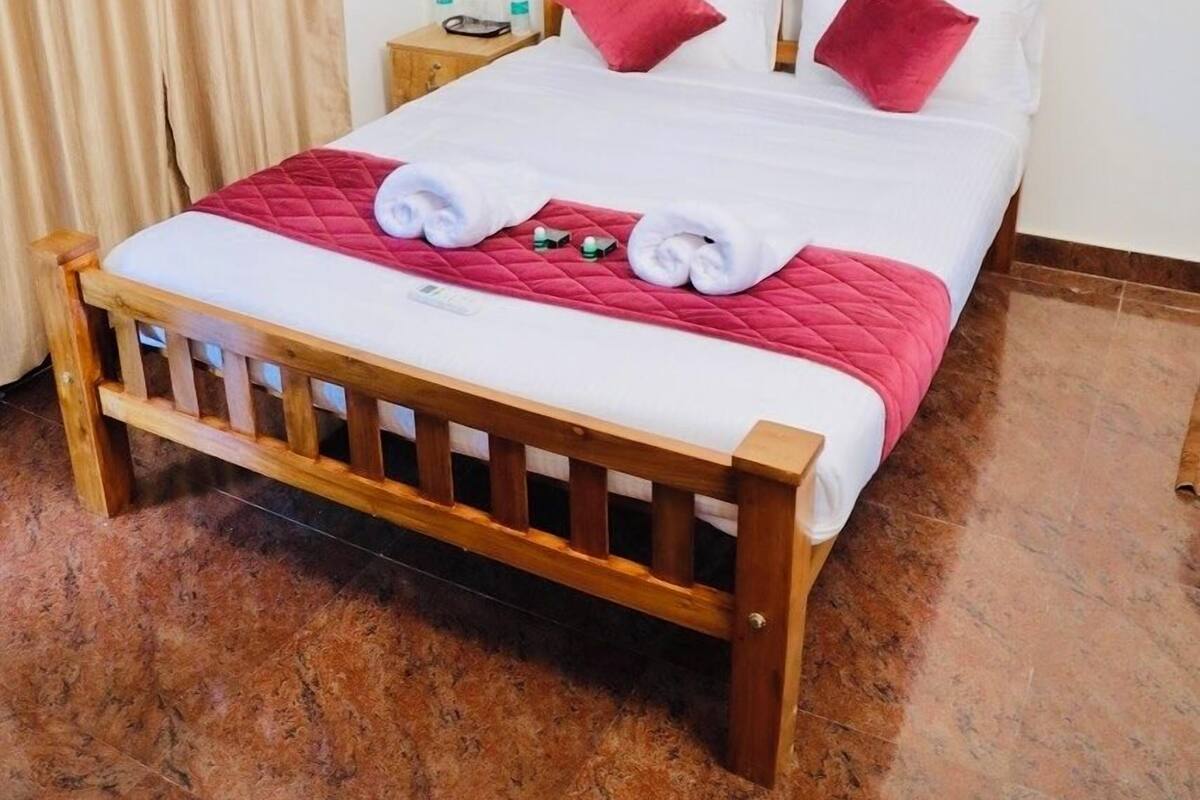1BHK Cottage AC | Työpöytä, kannettavalle tietokoneelle sopiva työtila, ilmainen Wi-Fi