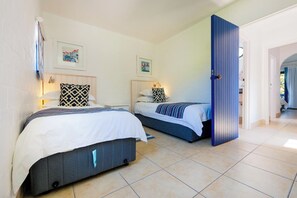 2 bedrooms, iron/ironing board, WiFi - Luxe Beachside Retreat | Patio | Resort Perks (Langebaan)