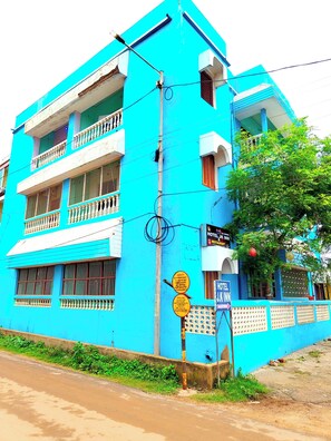Front of property - Hotel J K Inn Puri (Puri)
