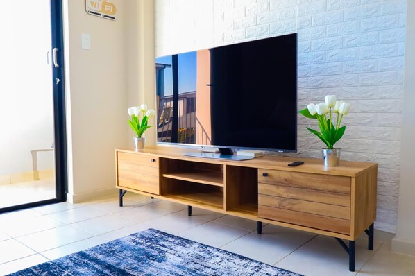 Interior - Luxury Ballito Stay | Balcony | Pool (Ballito)