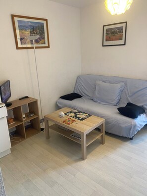 TV - Studio cap D'agde 100 meters from MÔLE beach (Agde)