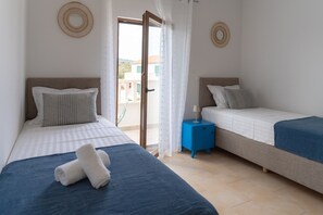 Familie huis, 6 slaapkamers, uitzicht op zee | Een strijkplank/strijkijzer, gratis wifi, beddengoed