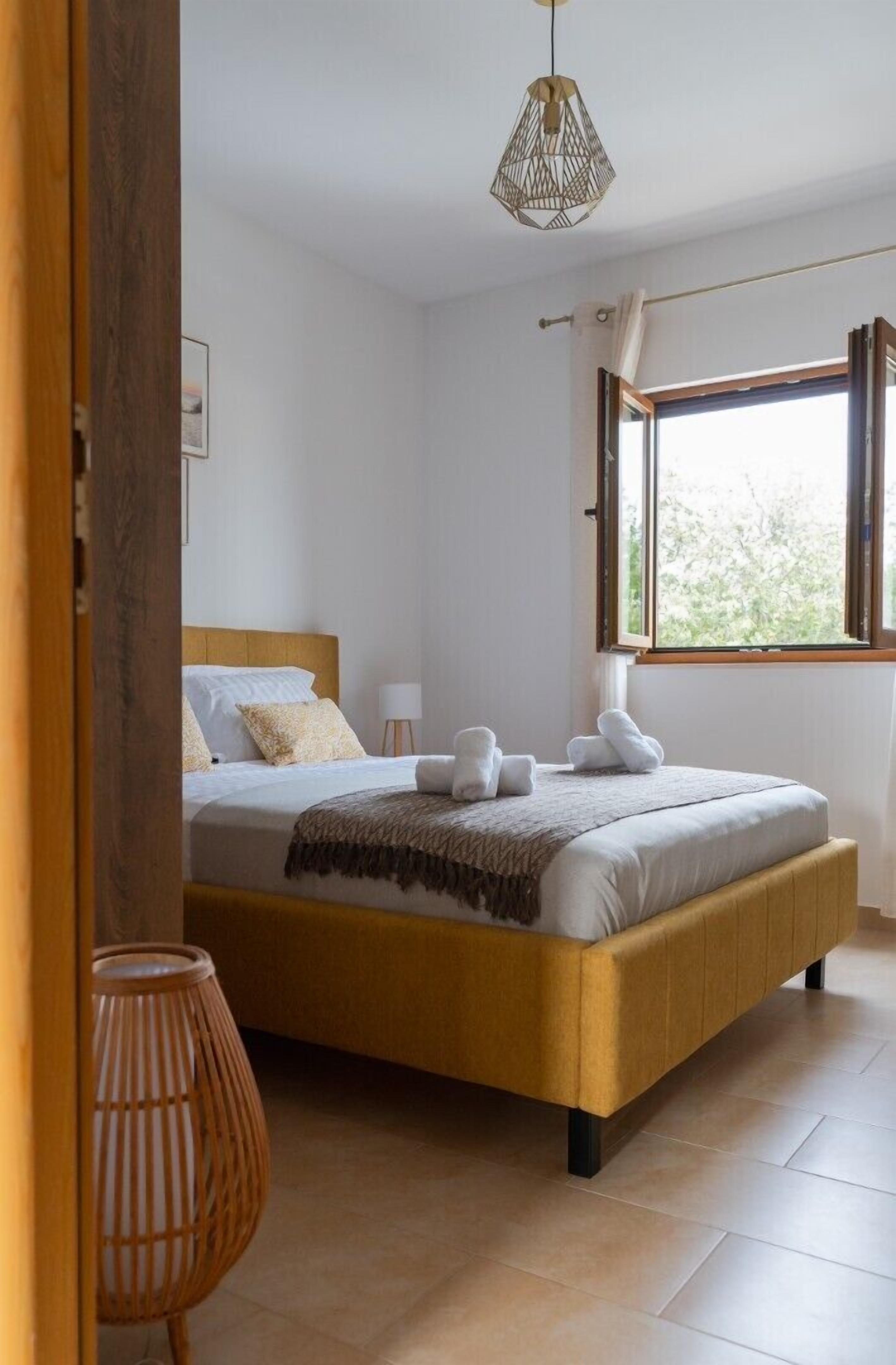 Family House, 6 Bedrooms, Sea View | Iron/ironing board, free WiFi, bed sheets