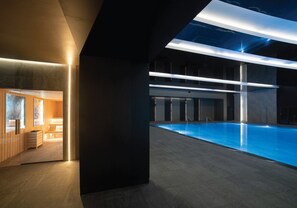 Couples treatment rooms, sauna, steam room, body treatments