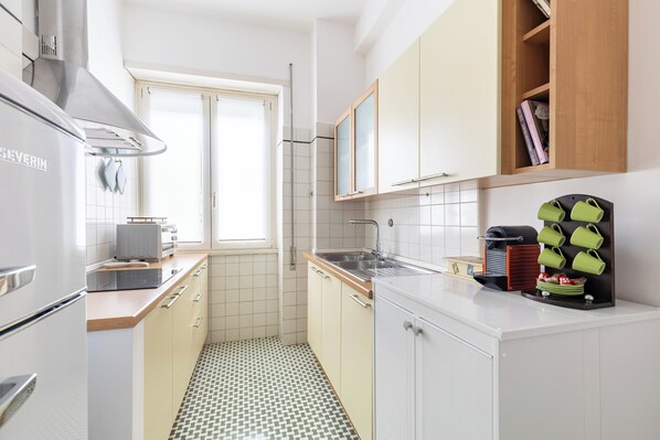 Oven, stovetop, dishwasher