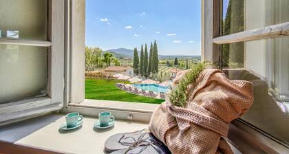 Villa Chimera Green 12 with Pool & Gym