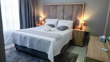 Classic Apartment | Iron/ironing board, free WiFi