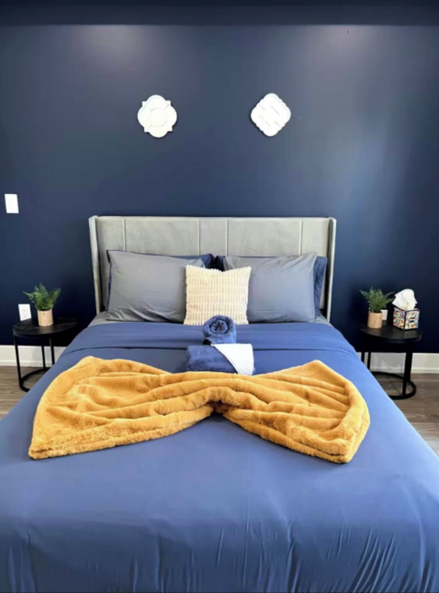 2 chambres, fer et planche à repasser, accès au Wi-Fi (inclus)