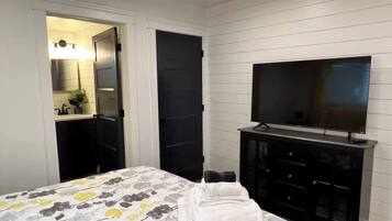 Strykejern/-brett, wi-fi (inkludert) og sengetøy