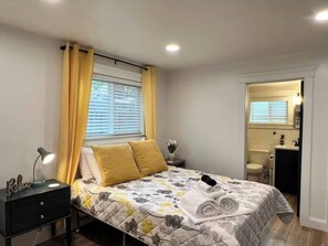 Bügeleisen/Bügelbrett, kostenloses WLAN, Bettwäsche