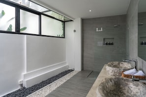 Premium Villa, 3 Bedrooms, Pool View | Bathroom