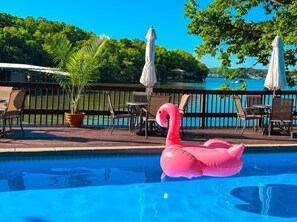 Piscine couverte